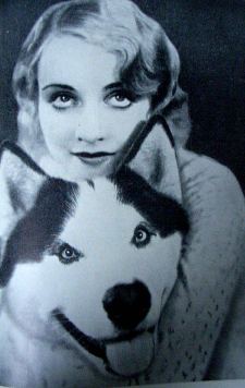 Carol Lombard and her dog